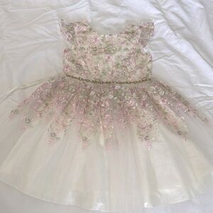 Sz 6 Floral Embroidered Dress